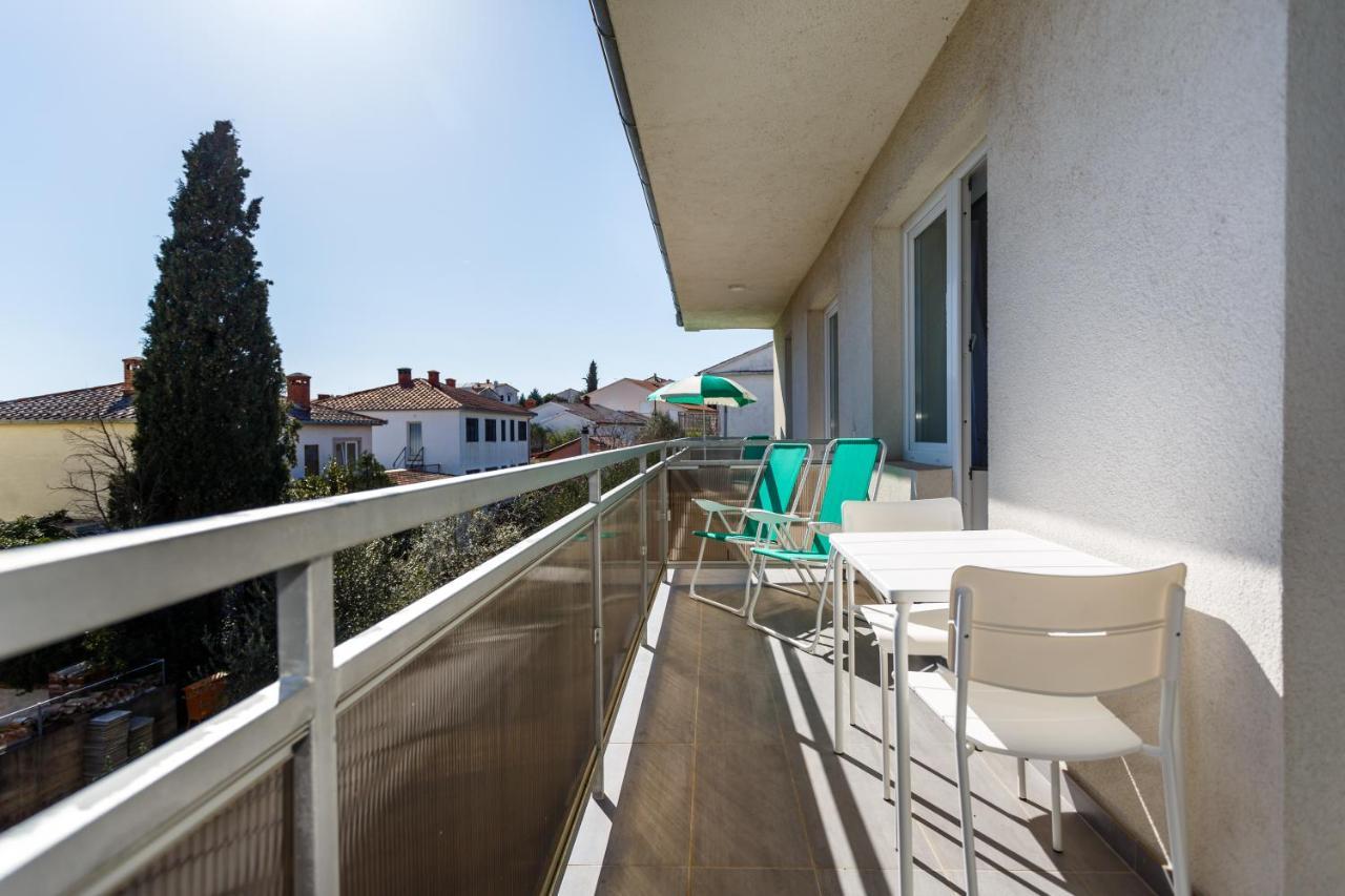 Golden Island Apartments Krk Town Exterior foto